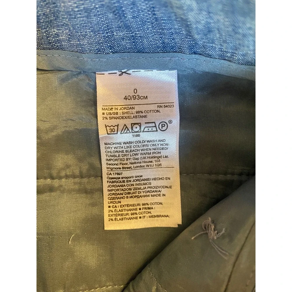 Banana‎ Republic Sailor Shorts Blue Chambray Gold Button Detail Women's Size 0